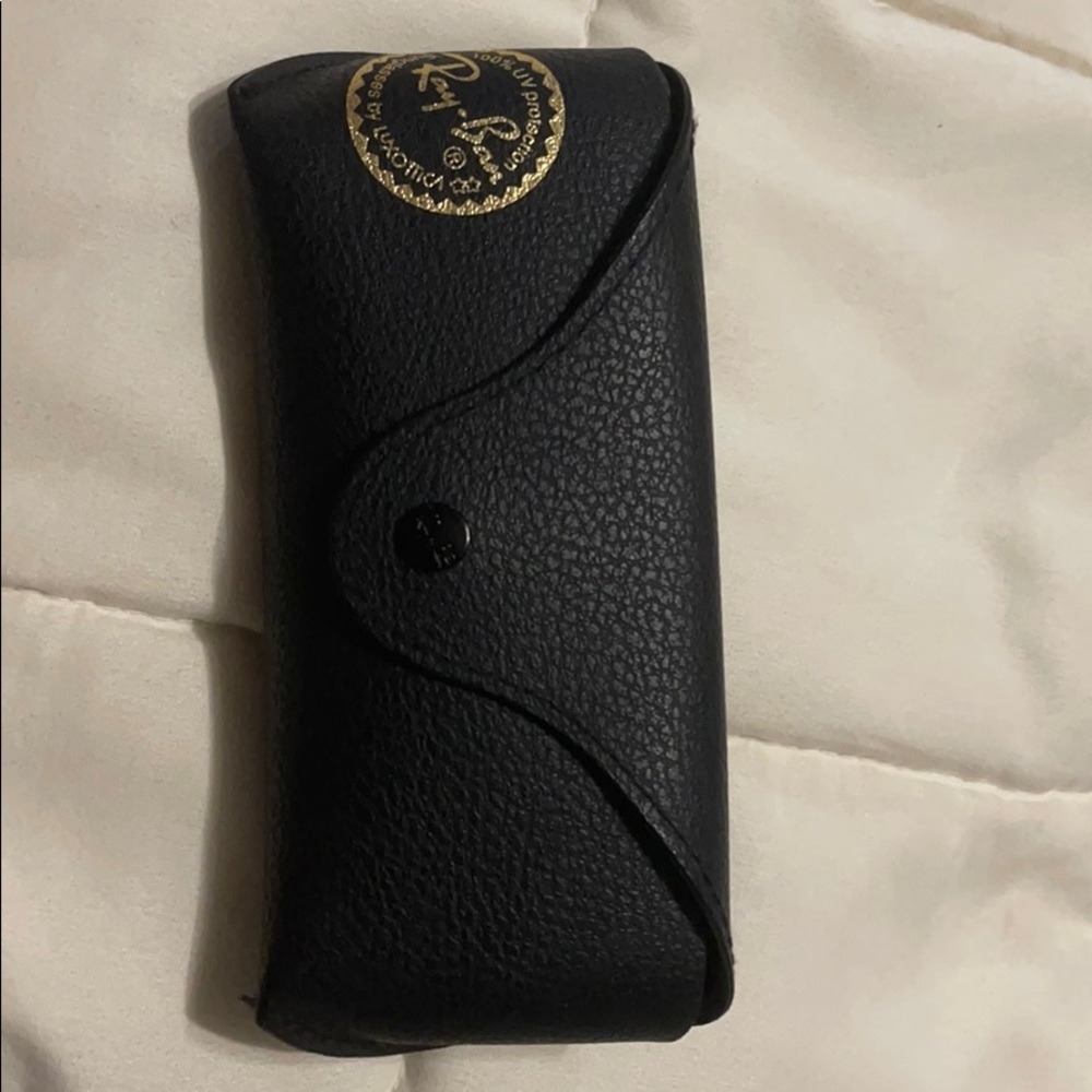 Women’s Ray Ban sunglasses